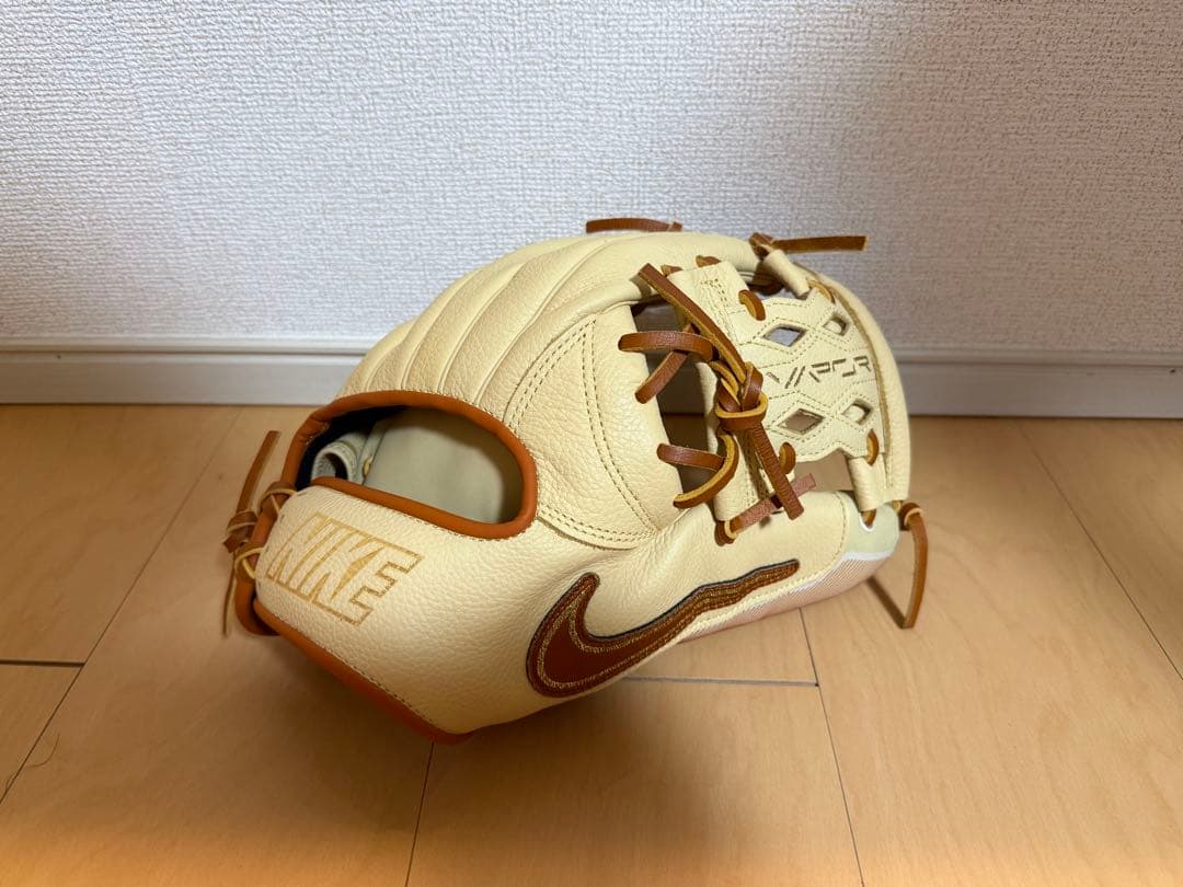 ナイキ　野球グローブ　NIKE Vapor Fielding Glove