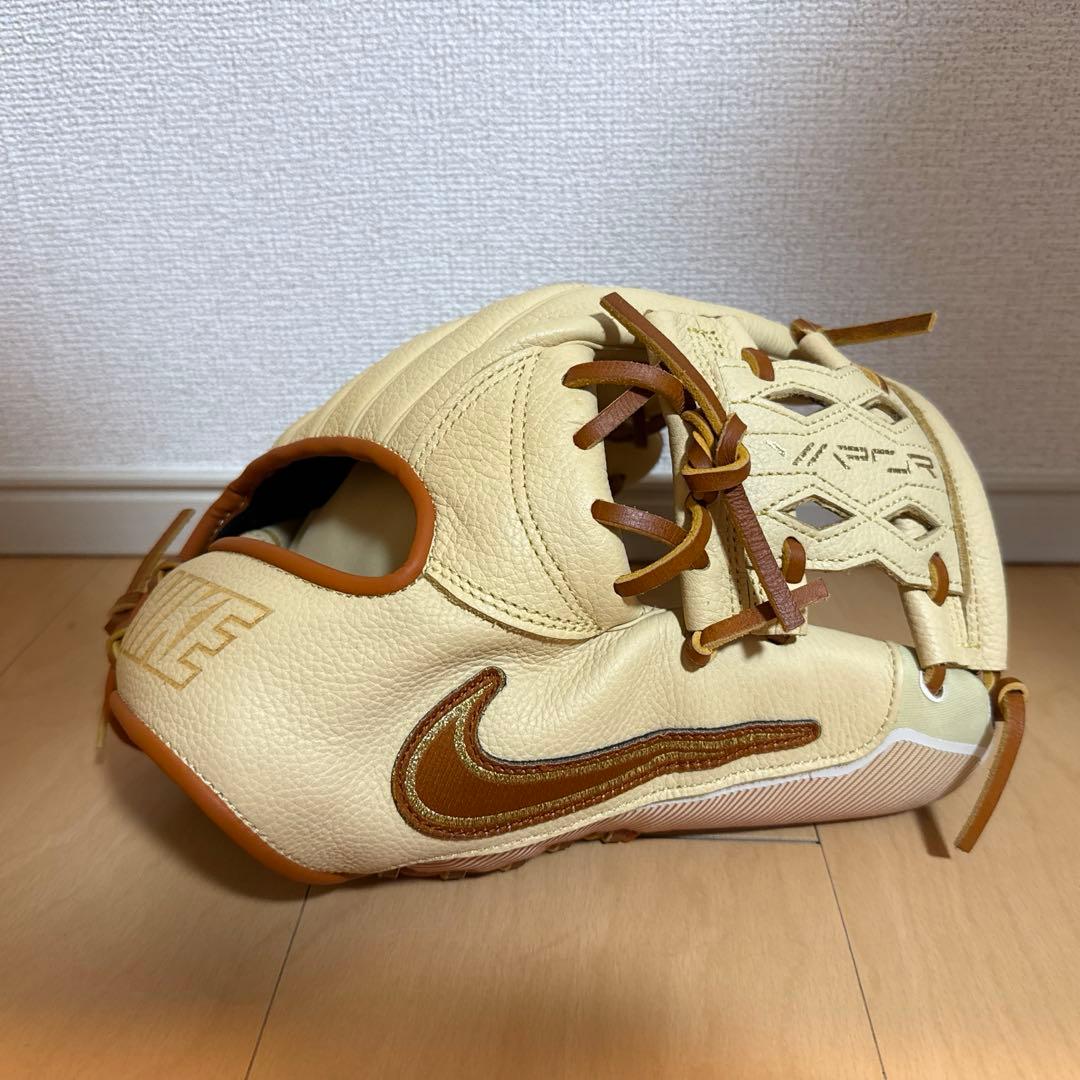 ナイキ　野球グローブ　NIKE Vapor Fielding Glove