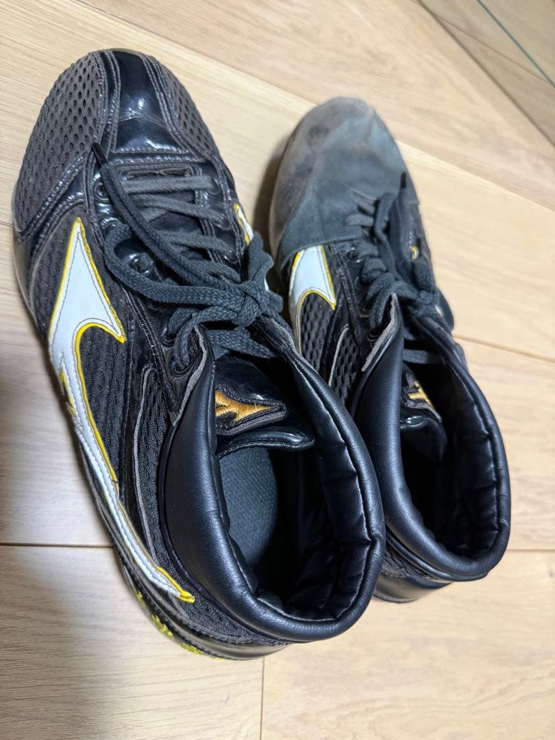 ソフトバンクホークス　大津選手　実使用