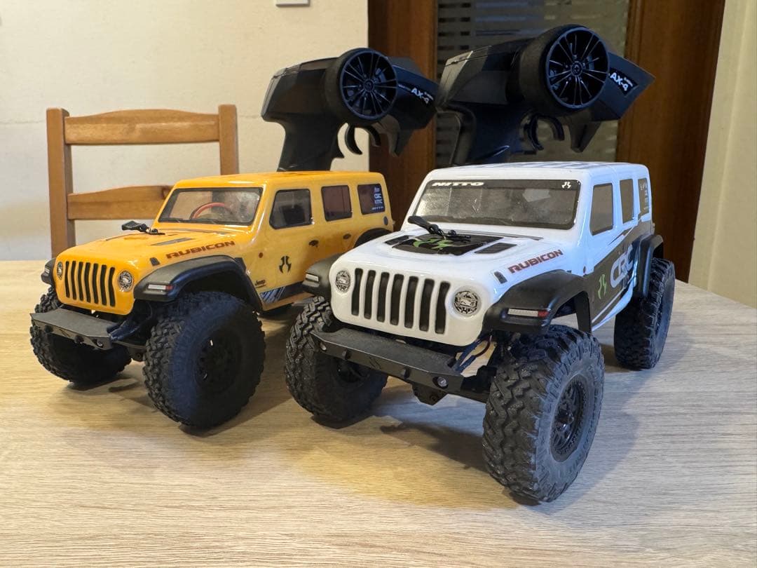 scx24 黄色、白色　二台セット　ほぼ未使用 ラングラーjl jeep