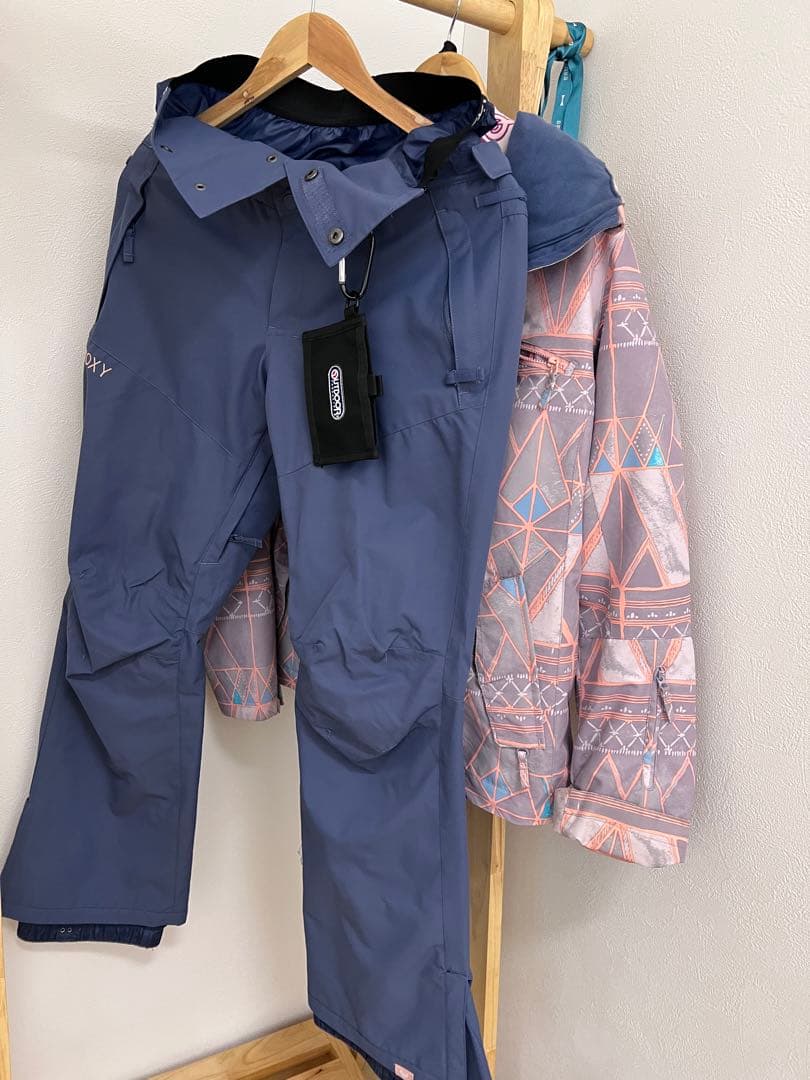 今週まで❗️ ROXYスノボウェア　女性