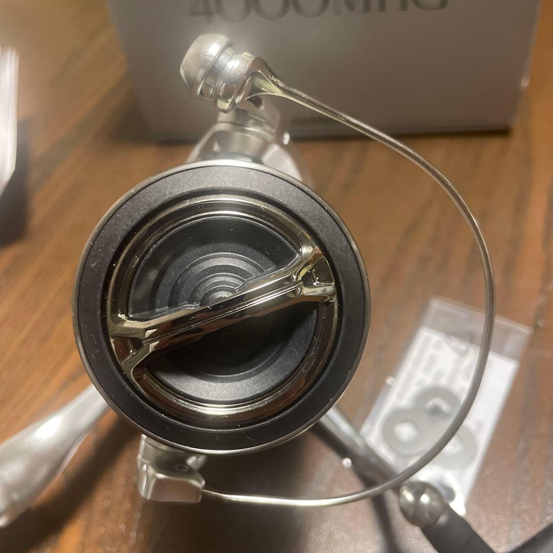 【美品】シマノ 23 ストラディック 4000MHG 【3連休限定値下げ】