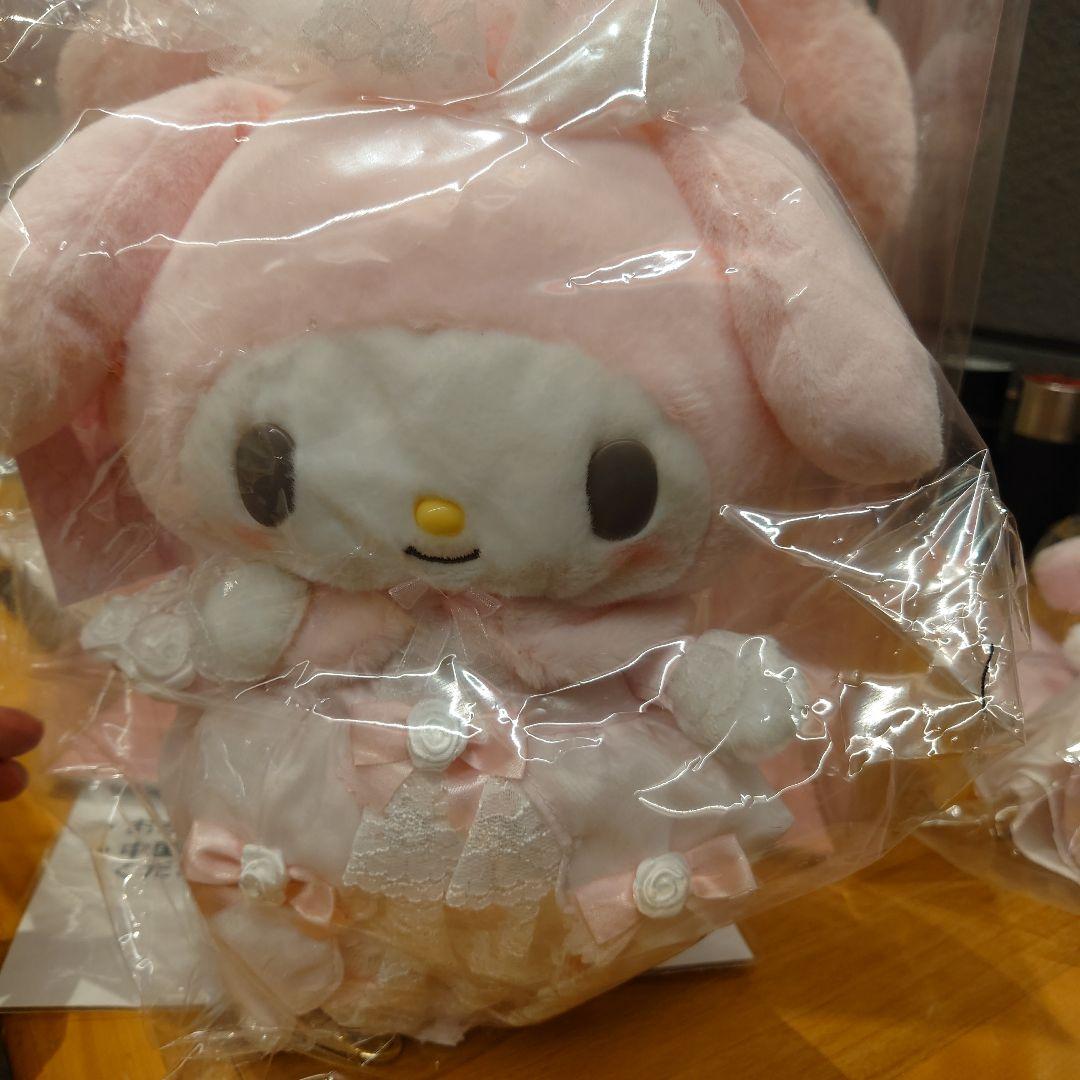 サンリオ　マイメロディ ぬいぐるみ風ショルダーバッグ（レディマイメロディ）