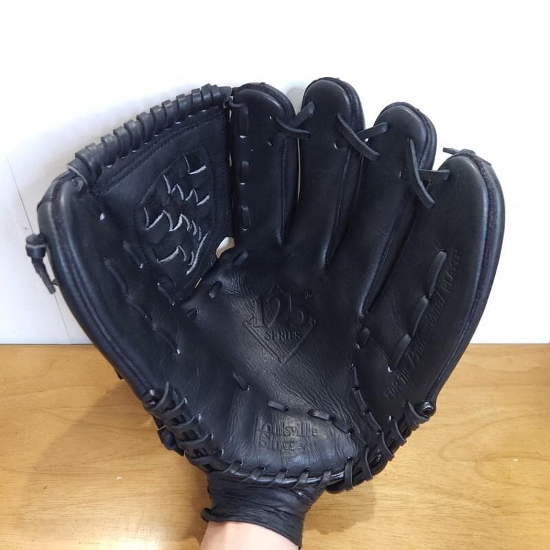 ルイスビルスラッガー 125シリーズ レギュラーランク 内野用 軟式グローブ
