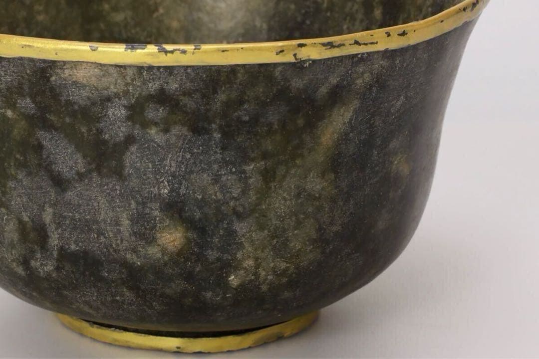 翡翠 ヒスイ 玉 石 茶碗 盃 茶道具 茶器 抹茶椀 玉器 礼器 石製 金装飾