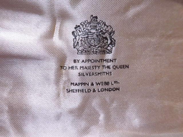 英国、銀製品の御用達メーカー、シルバースミス、マッピン　& ウェッブ