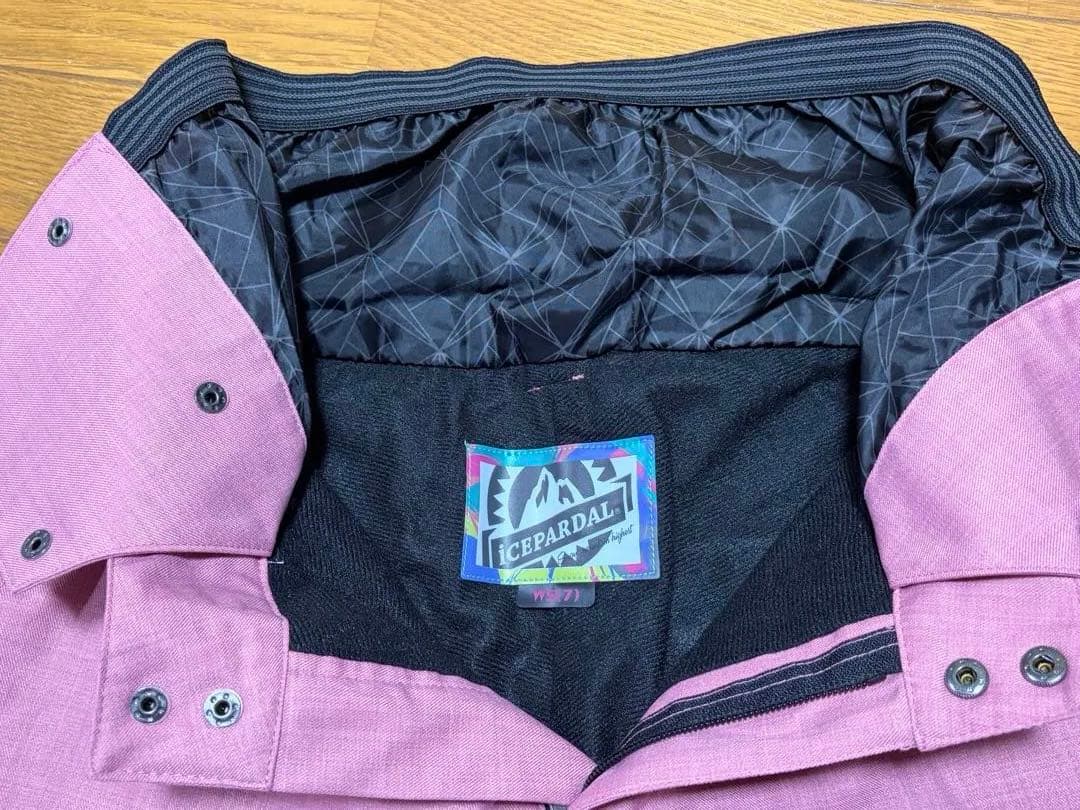 美品！スノーボード　スキーウェア上下セット　Sサイズ