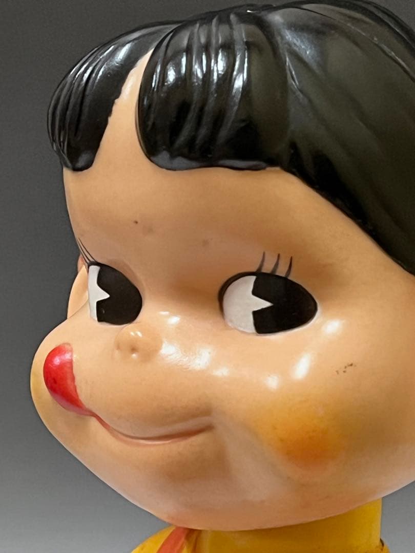 P37 レトロ　希少品❗️ 洋菓子&レストラン首振りペコちゃん人形　ペコちゃん人形