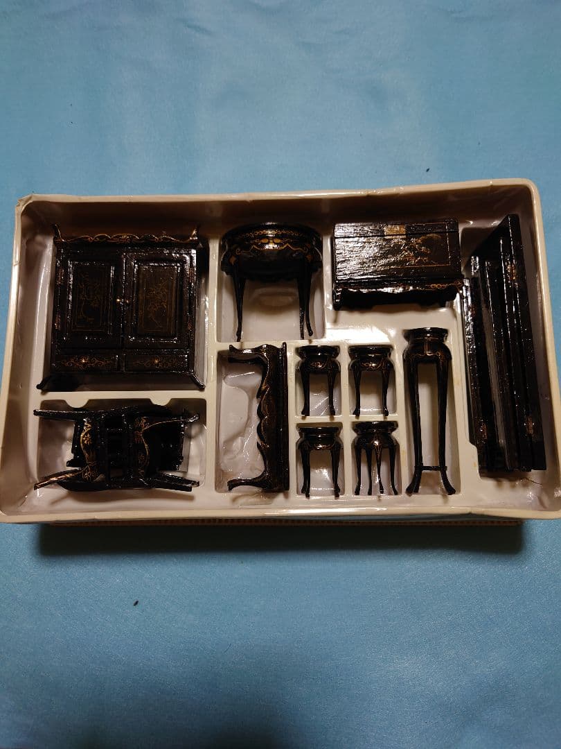 プレーベル　木製中国式ミニチュア家具１２店セット