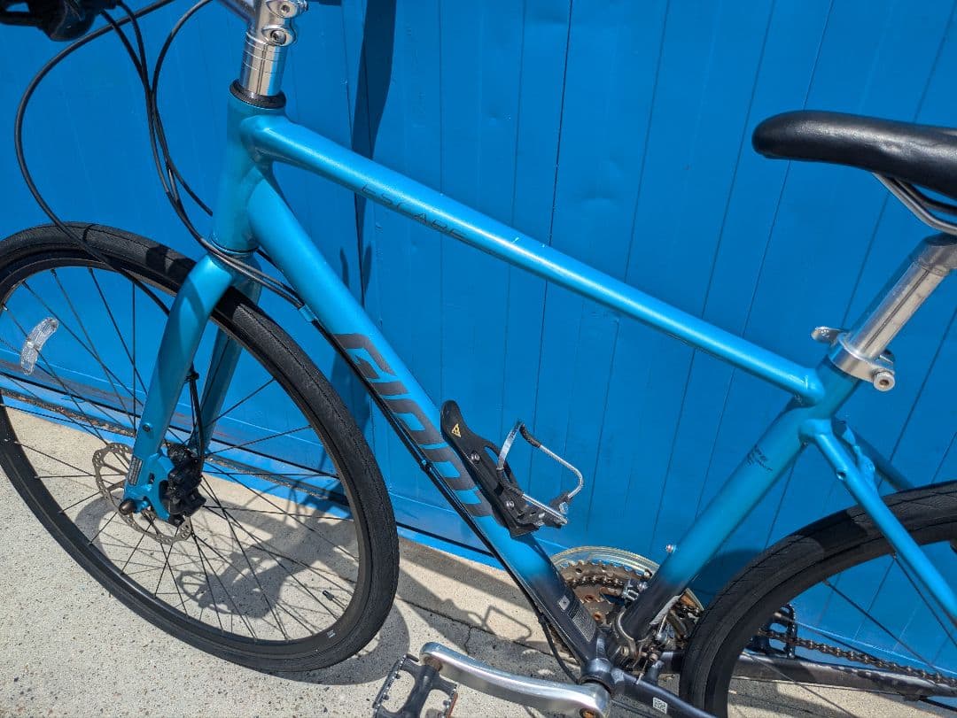 GIANT　ESCAPE 　DISC　クロスバイク　中古　自転車　名古屋配送無料