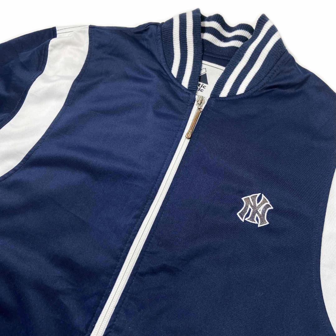 ニューヨーク ヤンキース スタジャン 刺繡ロゴ マジェスティック 古着 XL 紺
