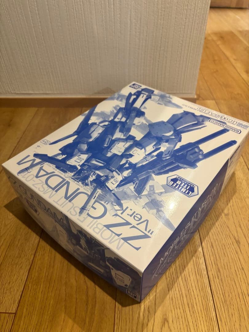 ZZ GUNDAM \"Ver.K\" 限定プラモデル　クリアカラー