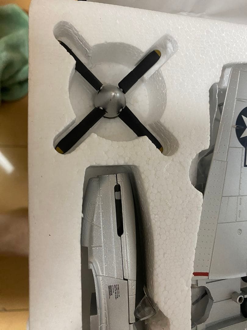 1/48 P-51D MUSTANG ノースアメリカン　マスタング