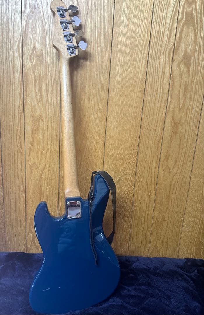 希少　ブライアンBacchus Brian エレキベース 青