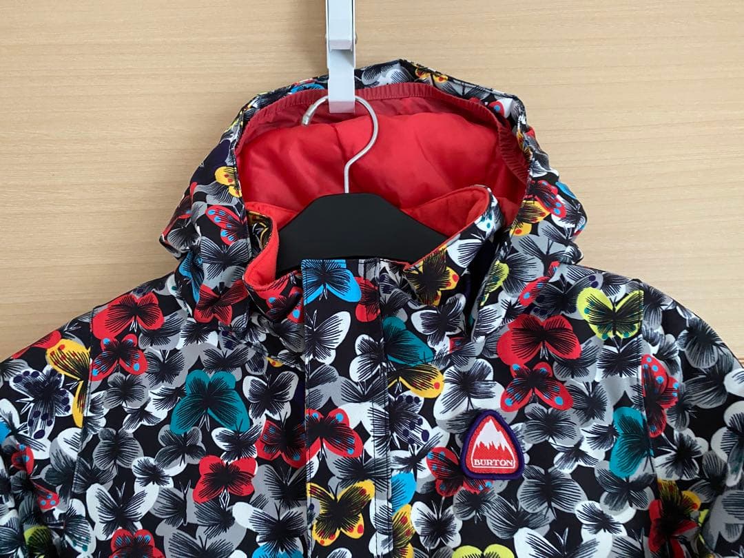 【専用】BURTON 子供用スノーボードウェア XS120 バタフライ柄
