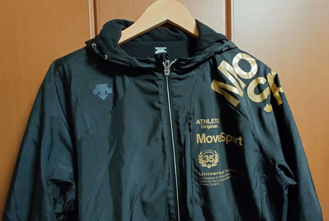 デサント　セットアップ　防寒仕様　中厚　シャカシャカ　黒　Lサイズ