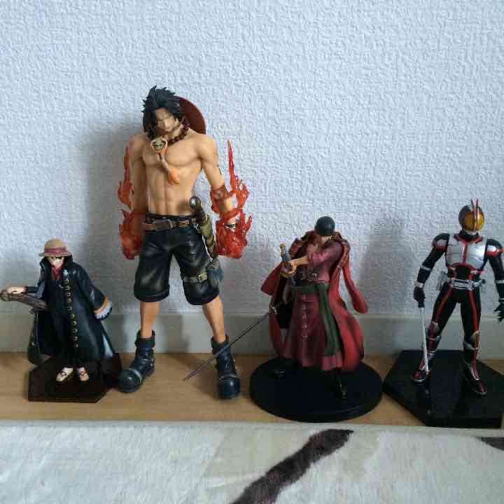 ワンピース 仮面ライダー555 フィギュア