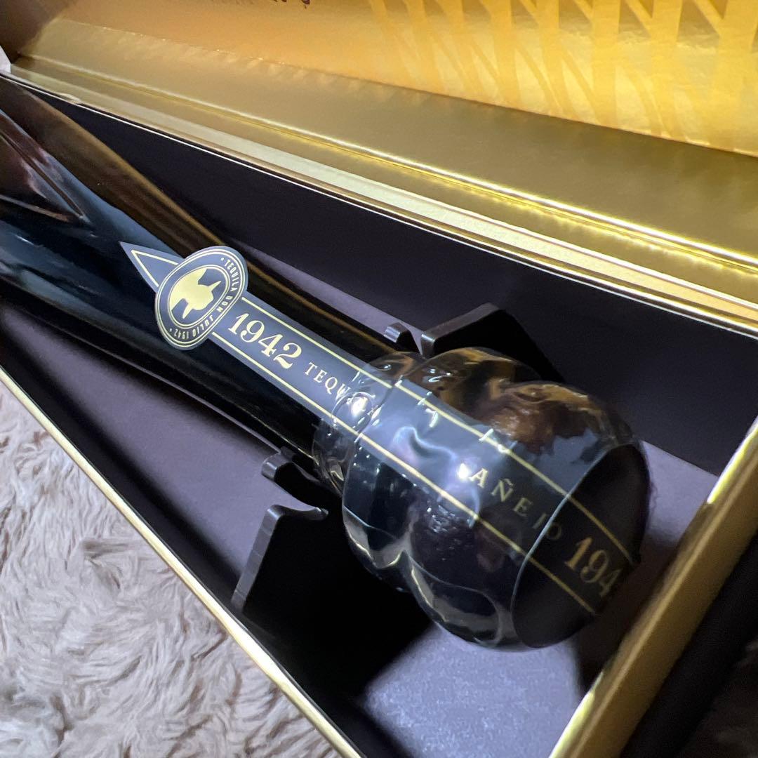 新品未開封　ドン・フリオ 1942 750ml 箱入りテキーラ ギフトBox入り