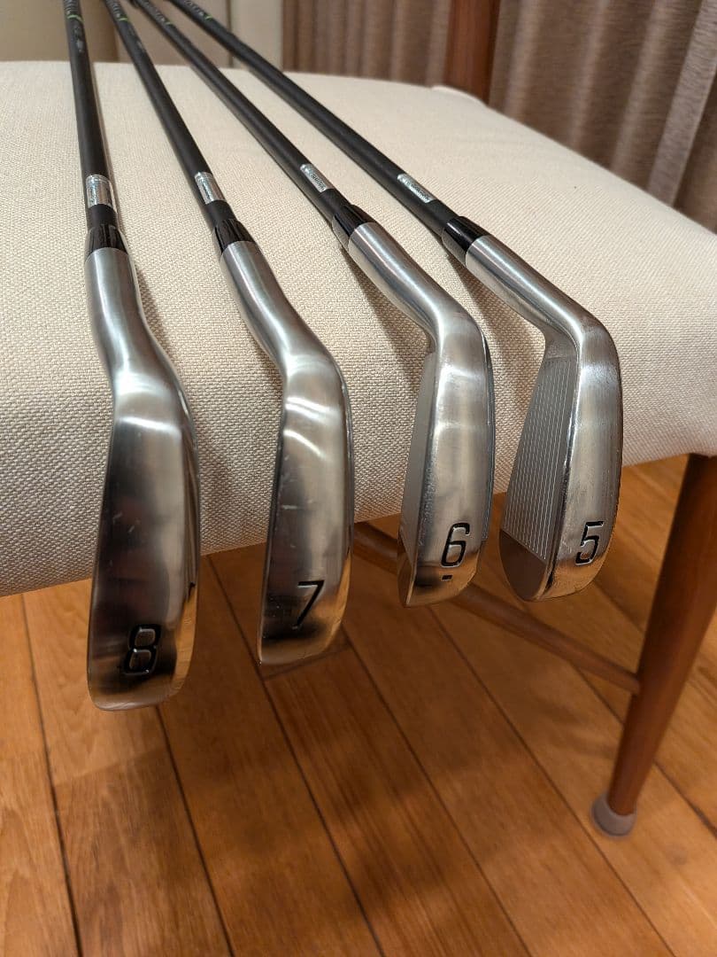 ブリジストン258CBPアイアン。トラヴィル105ｘシャフト。5〜8番アイアン。