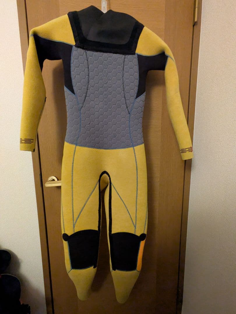 Hurley （ハーレー） 5x3 mmセミドライウェットスーツ size S
