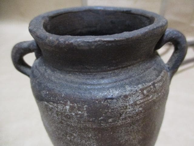 古備前　小振りな花生け　古箱付き　R17-1