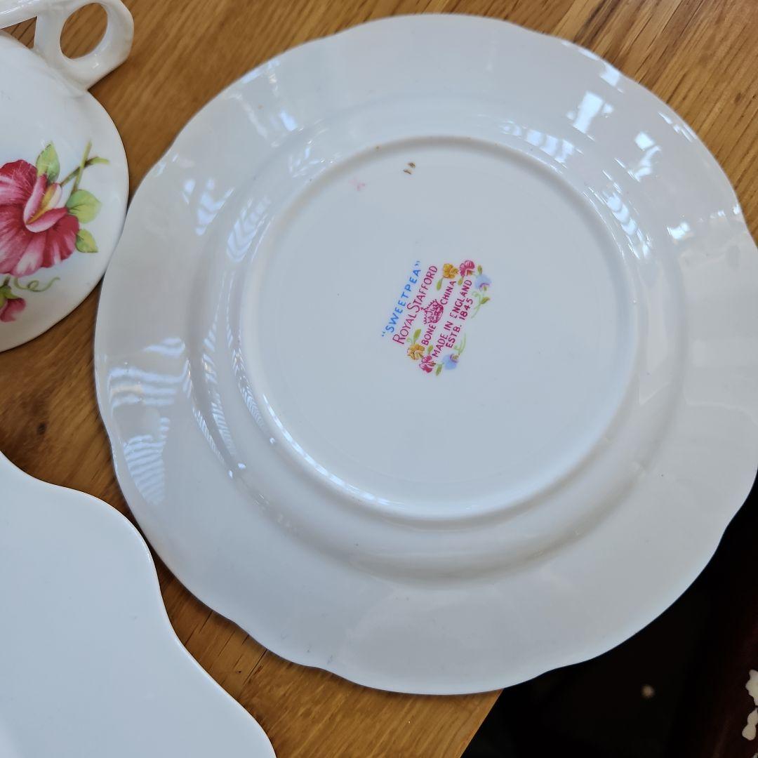 ヴィンテージティーカップトリオ