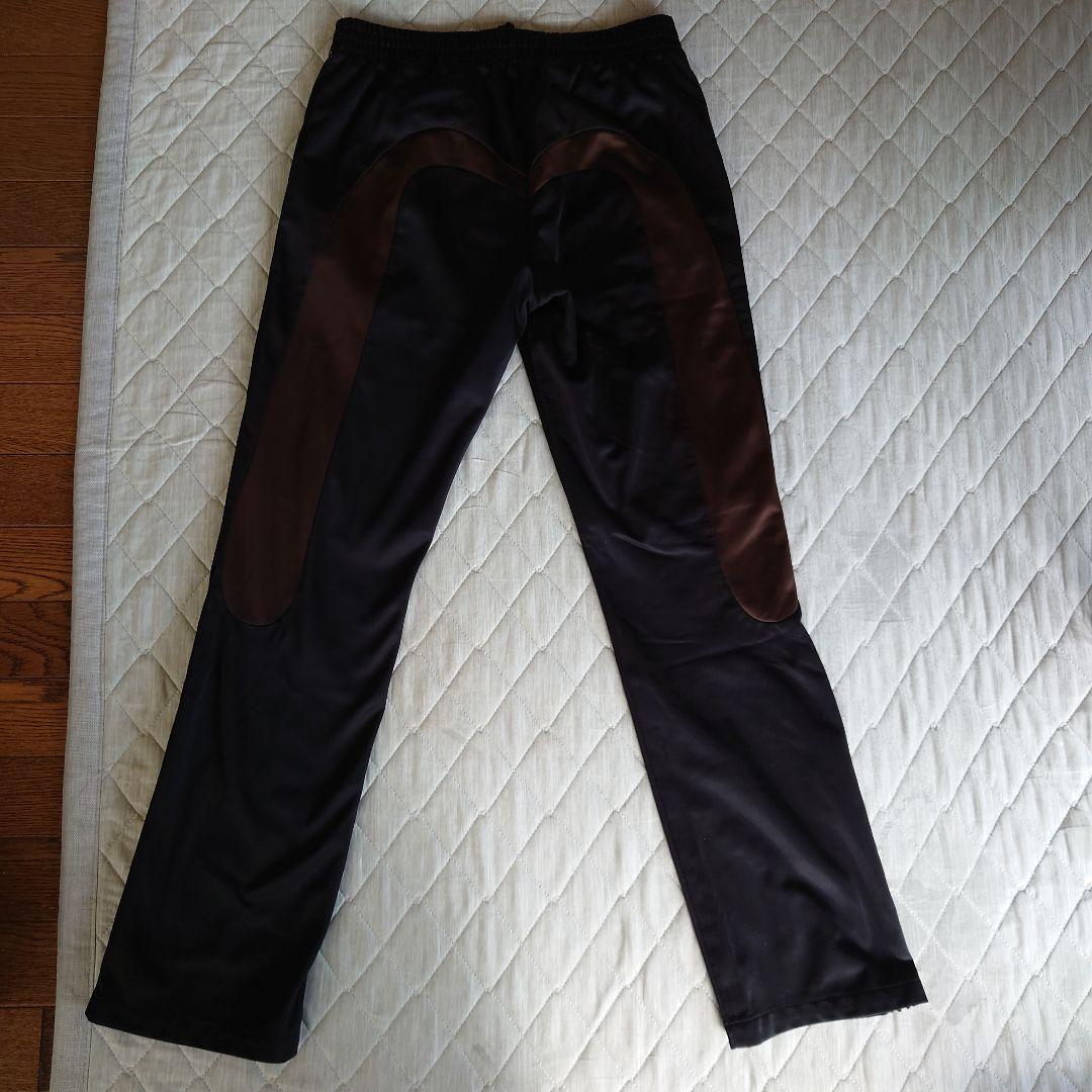 EVISUジャージ黒背面ブラウンデザインロゴ