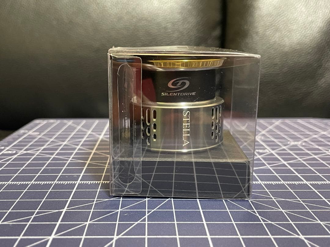 18ステラ　C2500SHG スプール　純正　新品　⑤