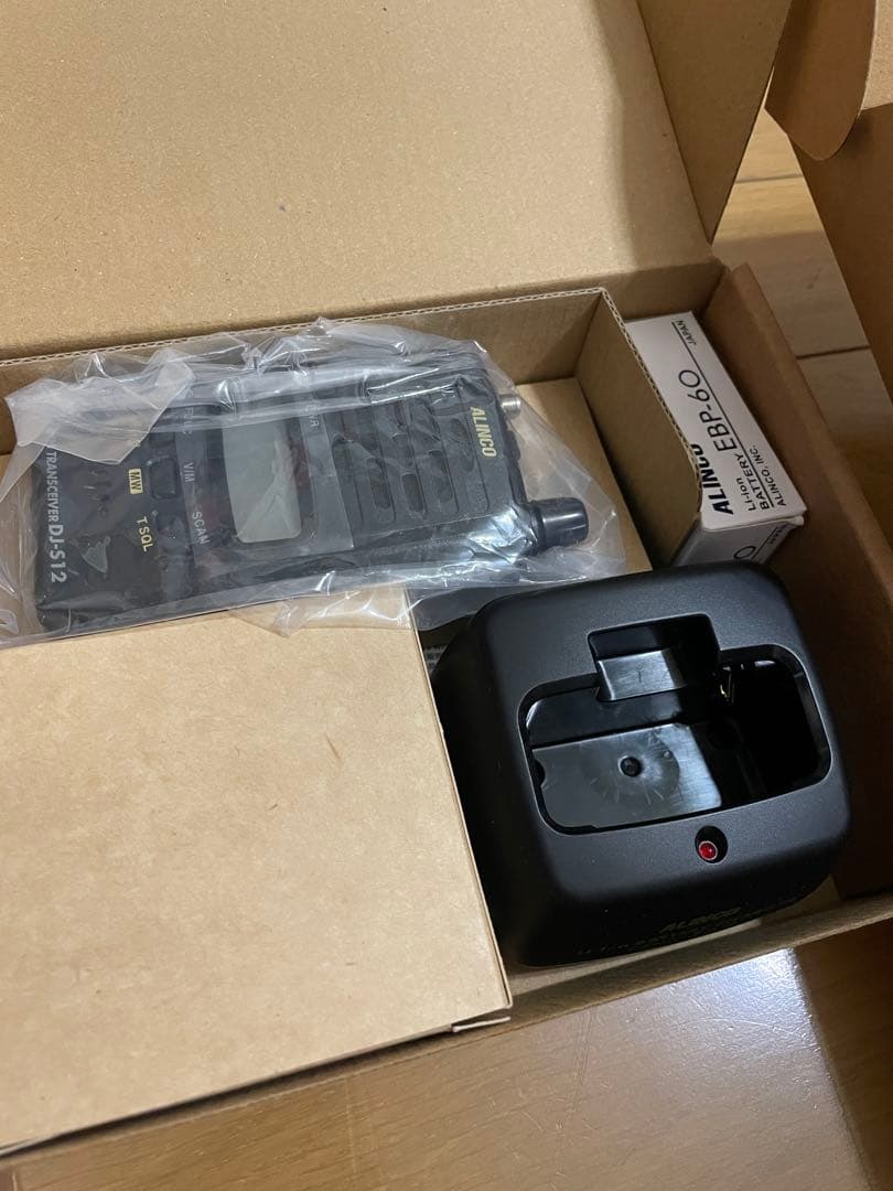 〈美品〉ALINCO DJ-S12 VHF FM TRANSCEIVER 1台