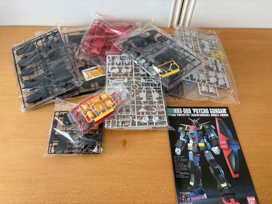 MRK-009 'PSYCHO GUNDAM' トランスフォーマブルモデル