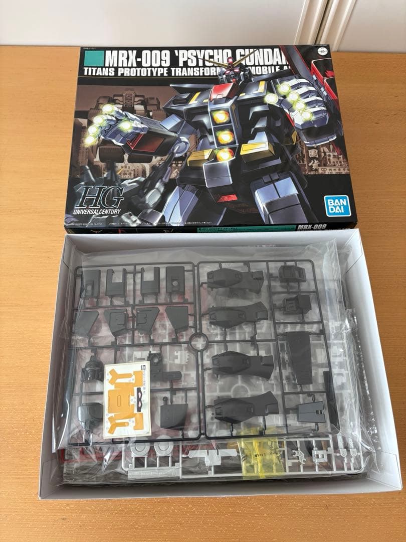 MRK-009 'PSYCHO GUNDAM' トランスフォーマブルモデル