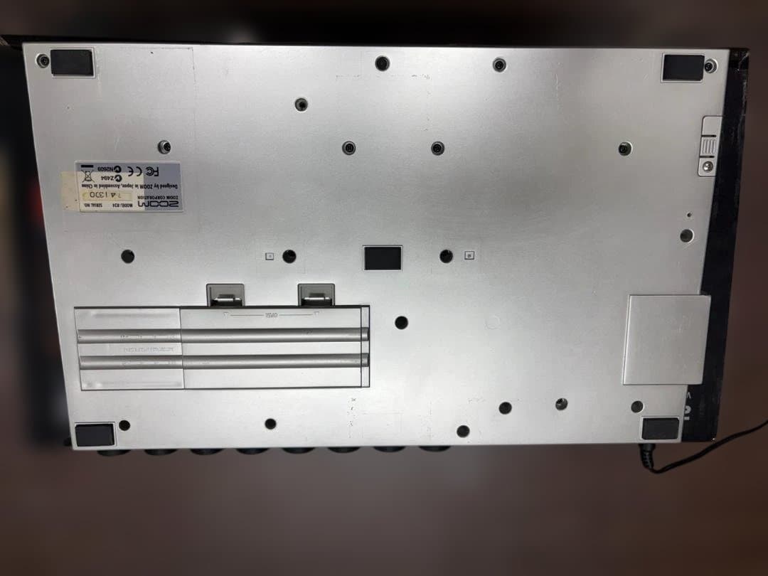 Zoom R24 マルチトラックレコーダー