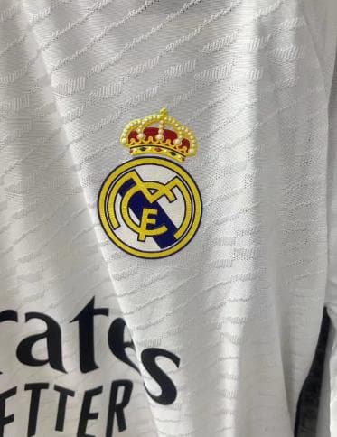23/24 レアル・マドリード ホーム 長袖 サッカーシャツ 15番 バルベルデ