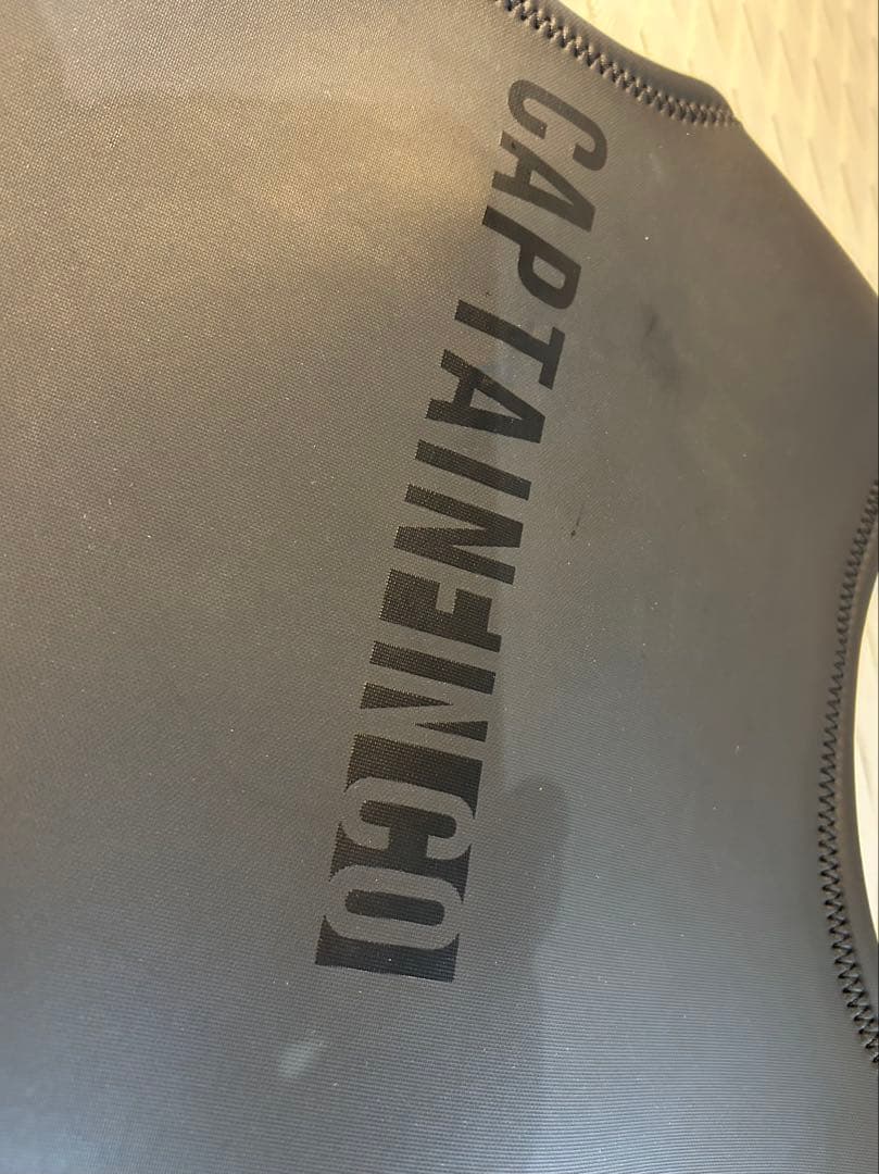 新品 未使用CAPTAIN FIN キャプテンフィン ウェットスーツベスト L