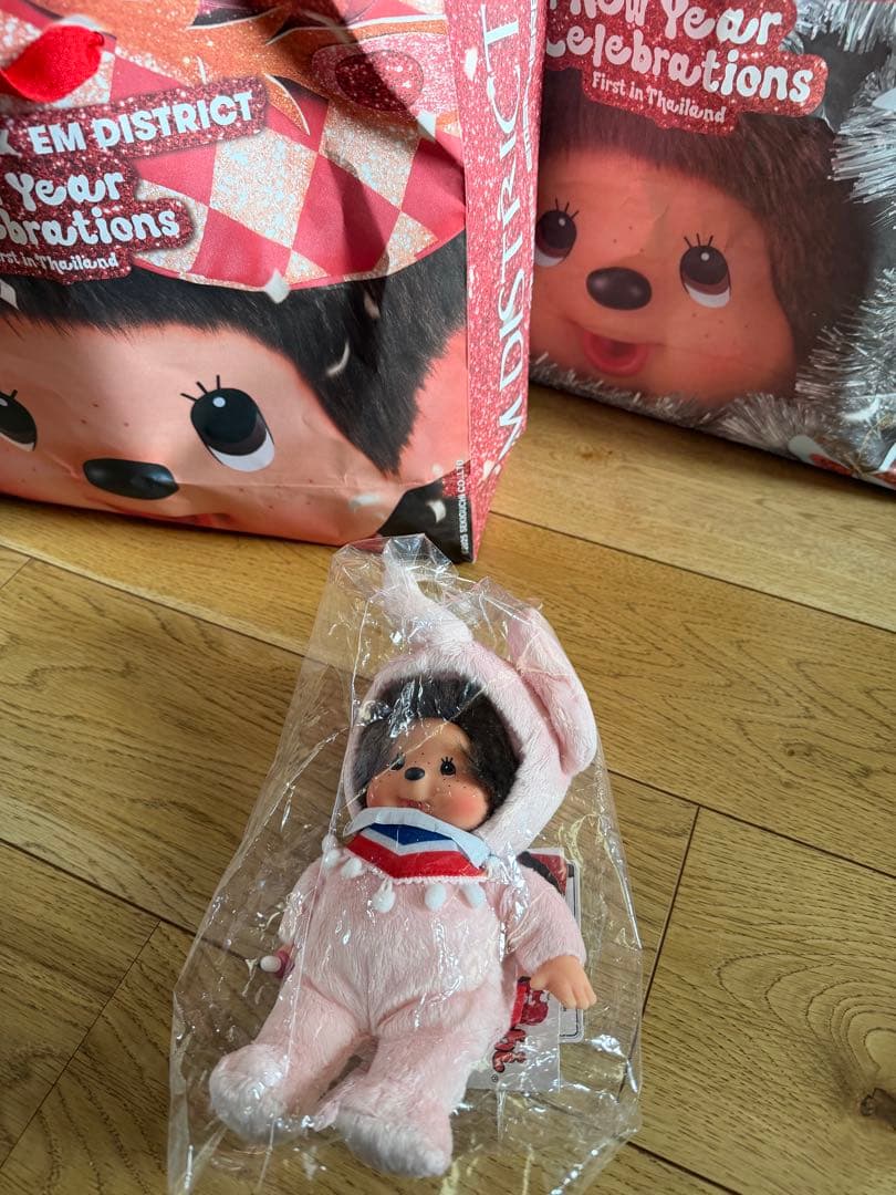 タイ限定　モンチッチピンクゾウのぬいぐるみ