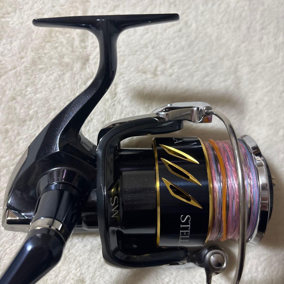 シマノ13ステラSW6000PGとダイワ紅牙ICS103右巻きのセットになります