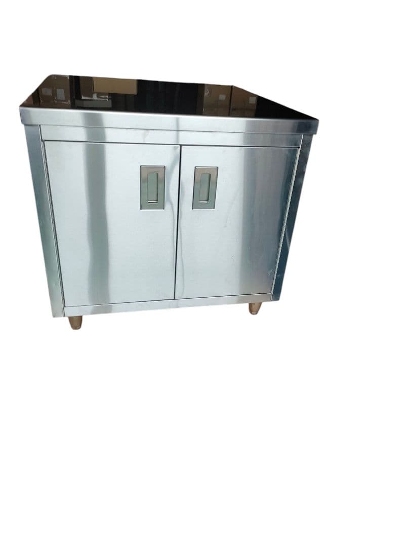 ステンレス　業務用　調理台　作業台　収納