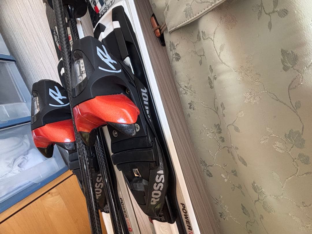 ロシニョールスキー板 ビィンディング付