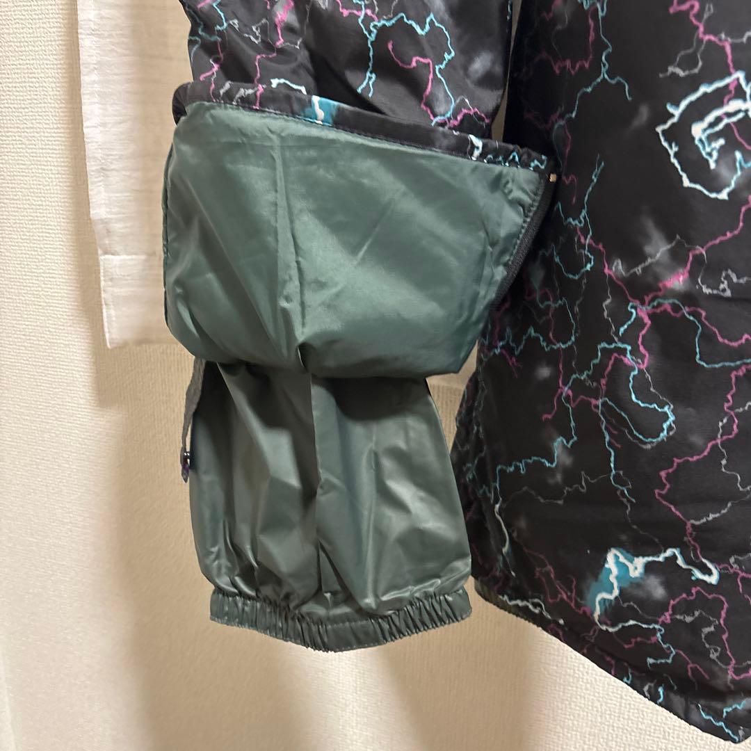 BURTON ボーイズワンピーススーツ サイズ表記L 136-147