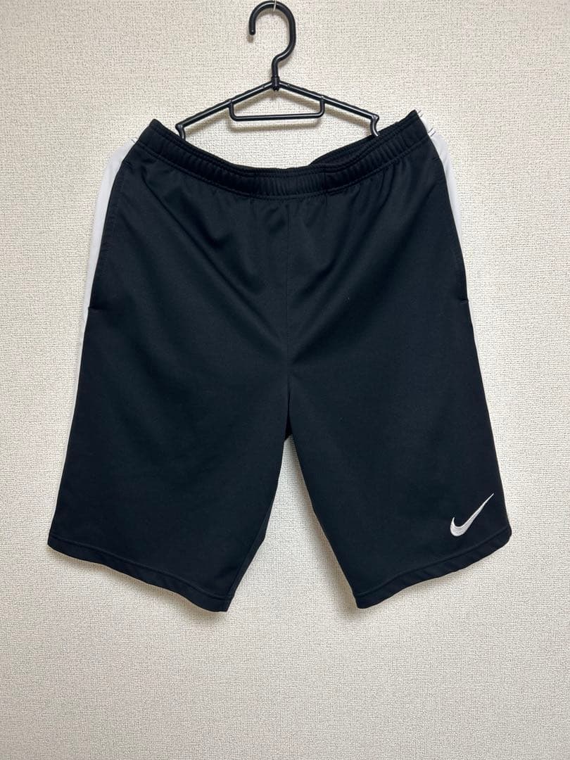 浦和レッズ　ナイキ　ウエア　上下セット