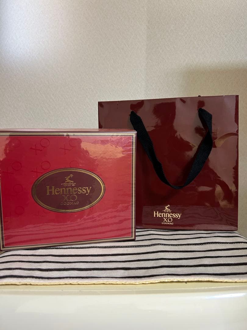 Hennessy XO ミニボトル、キーホルダーセット