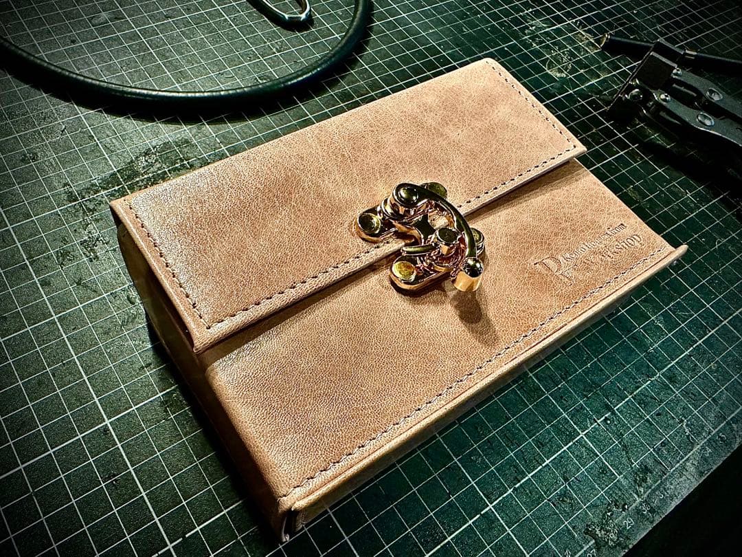 プロモーション価格！Pvt.Workshop 極　本革　デッキケース