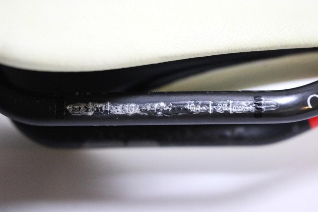 BONTREGER Serano RXL セラーノ サドル WHT カーボン