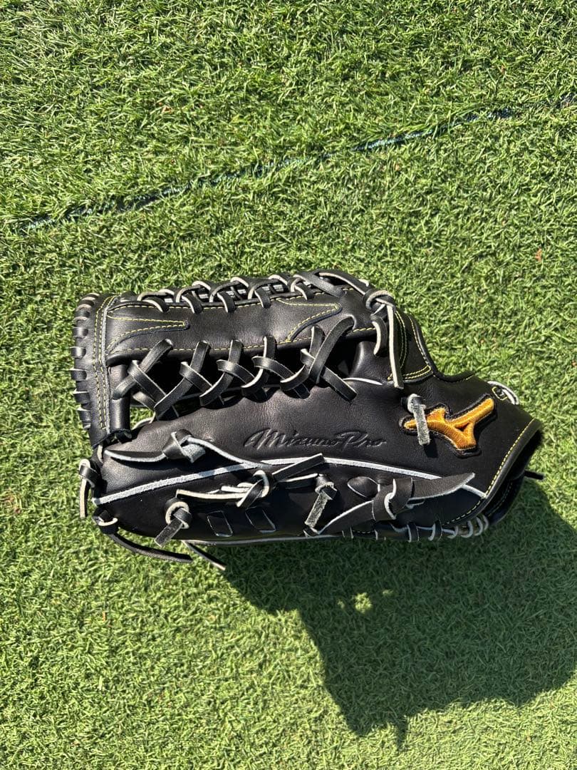 ミズノプロ硬式グローブ 左外野手用　黒 レザー　高校野球対応