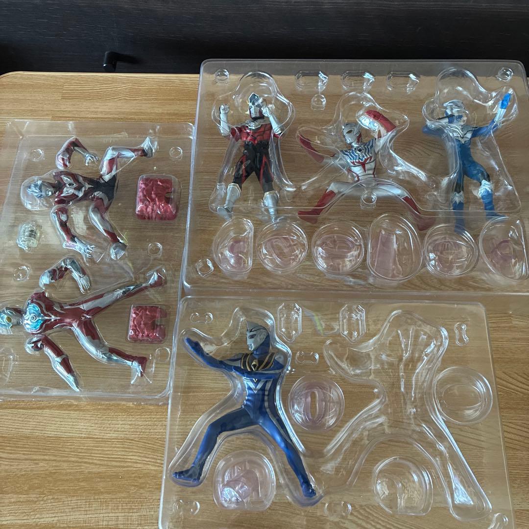 ウルトラマンルミナス　プレミアム　6体