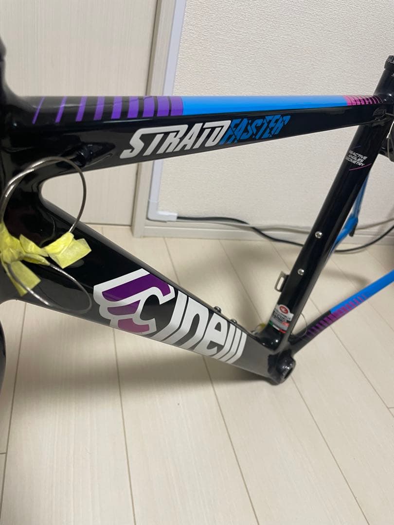 チネリ　ストラトファスター　カーボンフレーム　Sサイズ