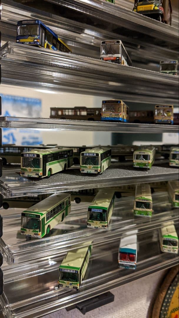 ミニチュアバス多数26台 ケース展示品【美品】