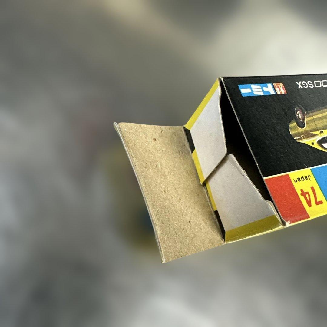 トミカ Nissan Laurel 2000 SGX ミニカーオリジナル黒箱付