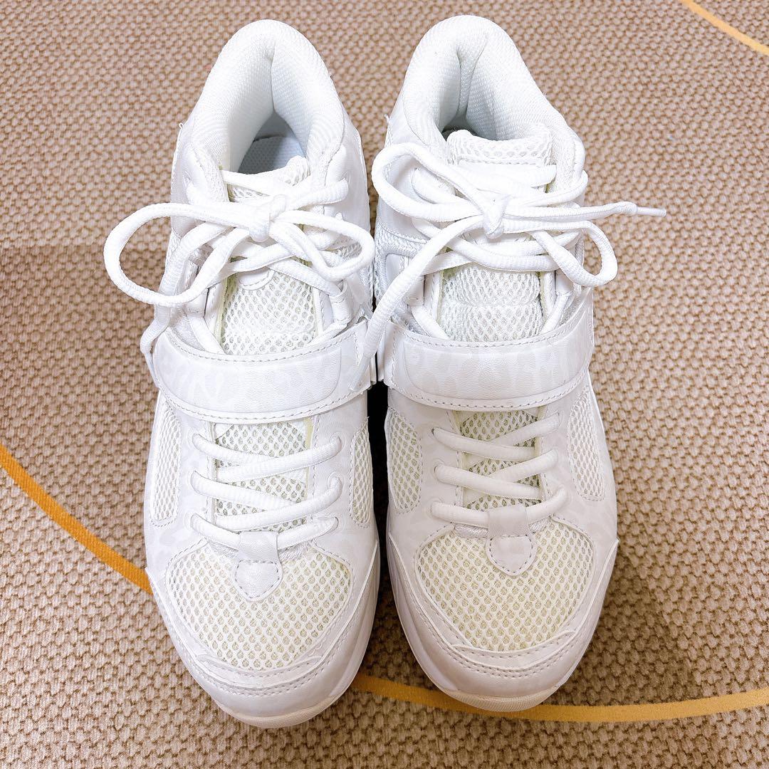 極美品！【ryka】メッシュスニーカー ベルクロ付き TENACIOUS 25