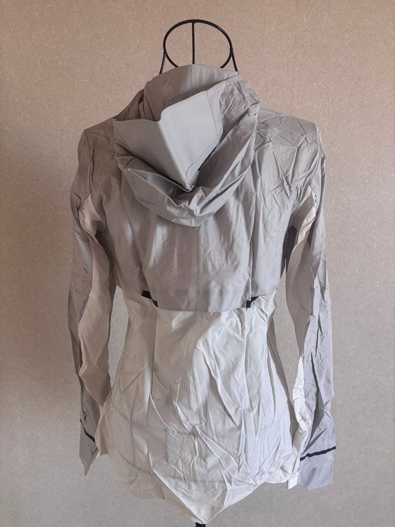 on ウェザージャケット